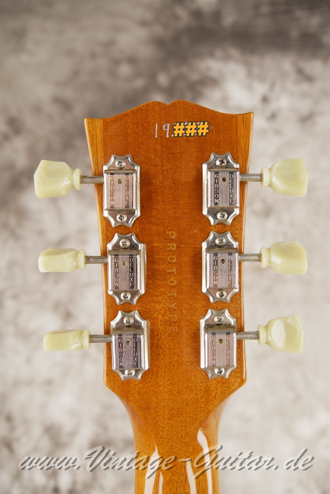 img/vintage/6273/Gibson_Les Paul_Tribute_1952_Goldtop_2009-004.JPG